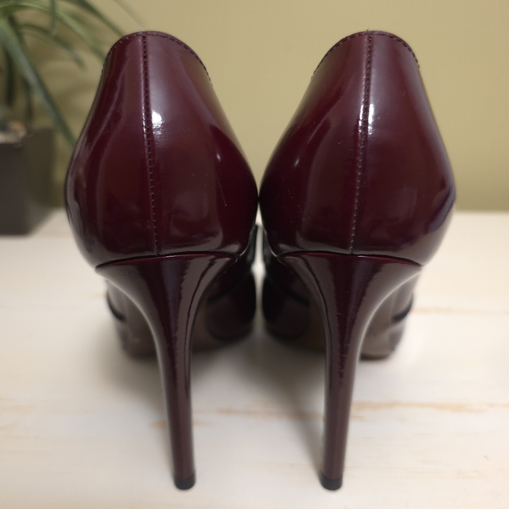 Lanvin | Oxblood Patent Leather Pumps With Black Bow Accents Sz 37 - Picture 8 of 11